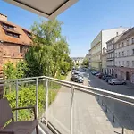 Nowoczesny Z Balkonem W Centrum By Renters Lejlighed *