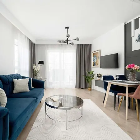 Nowoczesny Z Balkonem W Centrum By Renters *