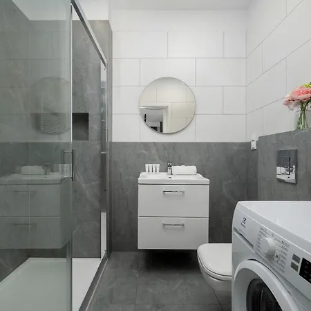 Apartman Nowoczesny Z Balkonem W Centrum By Renters