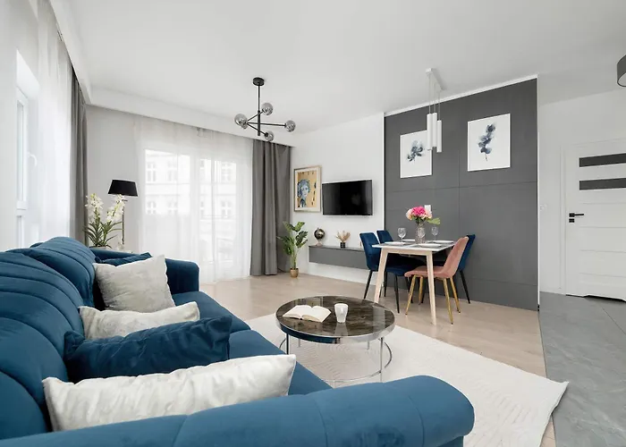 Nowoczesny Z Balkonem W Centrum By Renters Apartman *