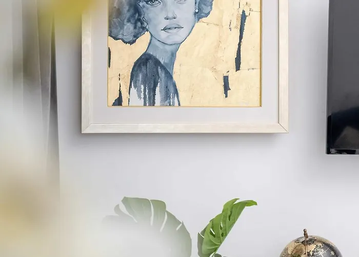 Nowoczesny Z Balkonem W Centrum By Renters