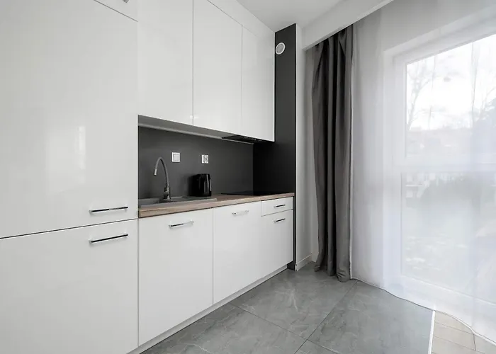 Nowoczesny Z Balkonem W Centrum By Renters Wrocław