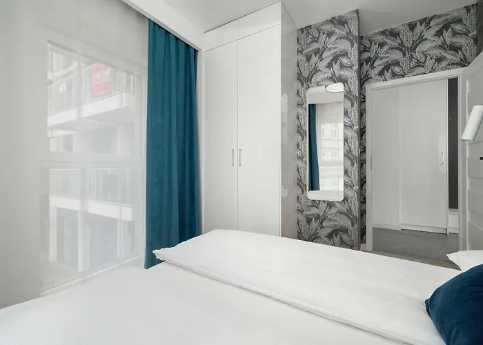 Nowoczesny Z Balkonem W Centrum By Renters 브로츠와프