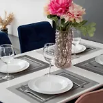 Nowoczesny Z Balkonem W Centrum By Renters Wroclaw