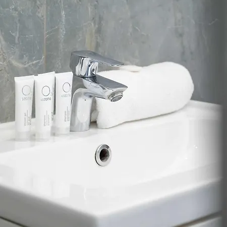 Apartment Nowoczesny Z Balkonem W Centrum By Renters Wroclaw